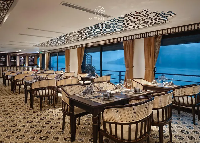  Era Cruise Lan Ha Bay Hạ Long